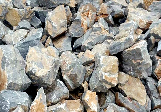 青石能破碎成12-13的石子用什么設(shè)備