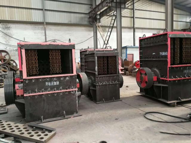 重錘破碎機(jī)與方箱破碎機(jī)有哪些區(qū)別