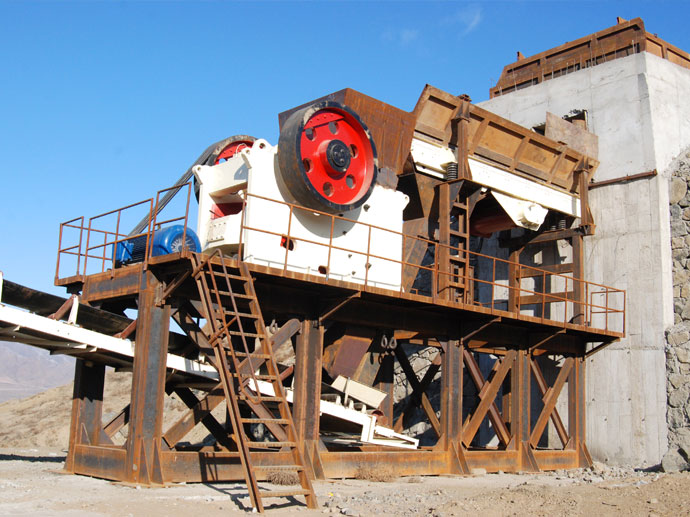 鐵礦石破碎現(xiàn)場(chǎng)